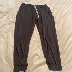 Vuori joggers EUC